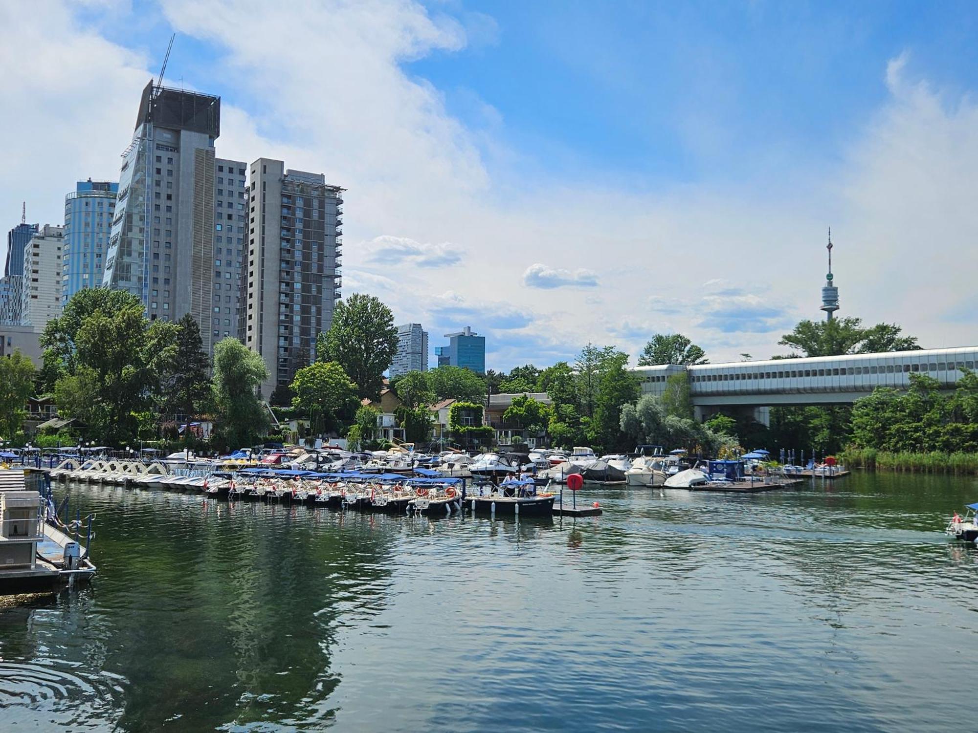 Yuki'S Place - Un-Vic, Danube Beach And Subway Near To Downtown Wenen Buitenkant foto